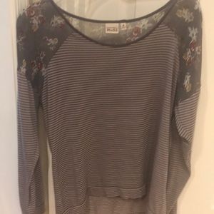 Grey stripped MUD shirt💜